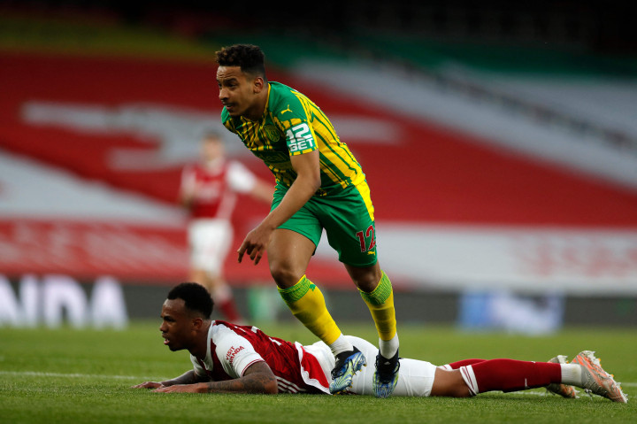 WBA sempat memperkecil ketertinggalan menjadi 1-2 di babak kedua lewat Matheus Pereira.