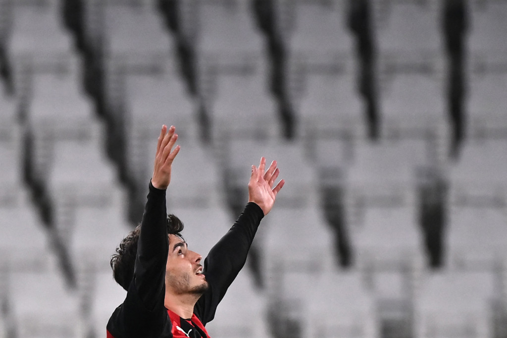 Brahim Diaz melakukan selebrasi usai mencetak gol ke gawang Juventus.