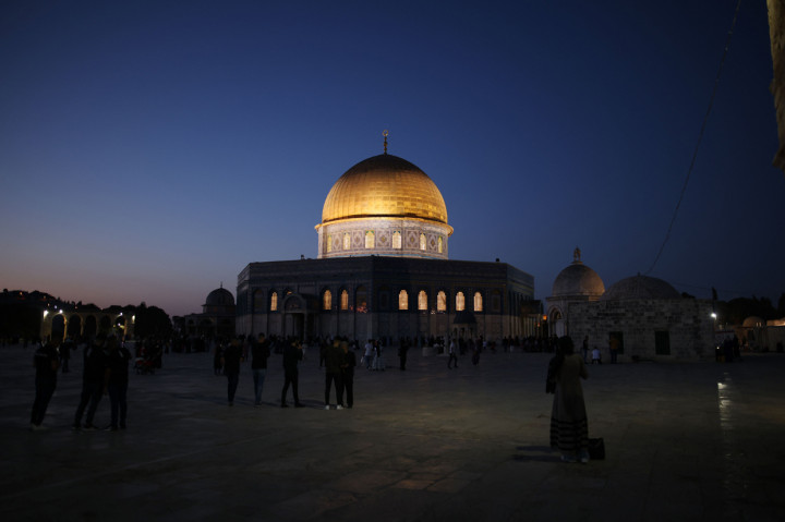 Dilansir Aljazeera, Kamis, 13 Mei 2021, perayaan tersebut diwarnai dengan gempuran udara Israel yang tanpa henti menyerang wilayah Palestina, di Gaza.