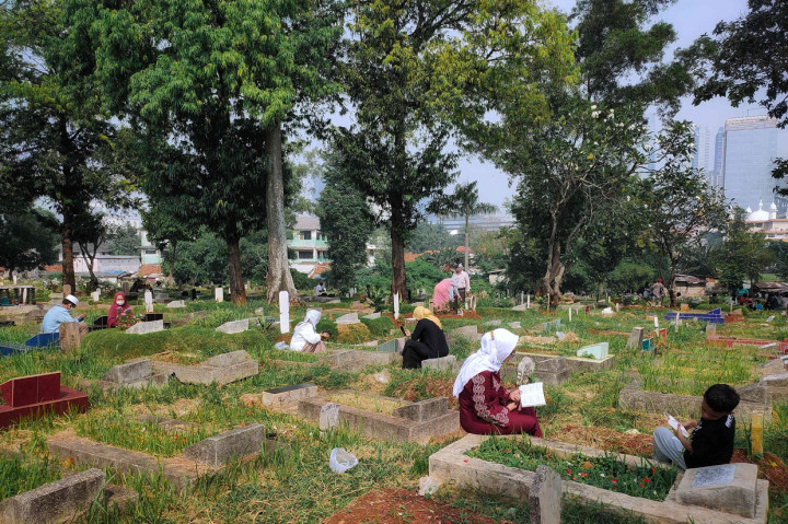 Larangan tersebut berlaku selama 5 hari, mulai Rabu, 12 Mei 2021, sampai dengan Minggu, 16 Mei 2021.