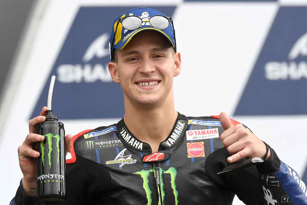 Fabio Quartararo merayakan pole position ketiganya musim ini di kampung halamannya setelah tampil tercepat di babak kualifikasi Grand Prix Prancis, Sirkuit Bugatti, Le Mans, Sabtu, 15 Mei 2021 malam WIB.
