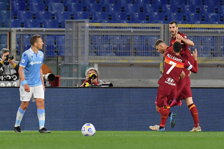 AS Roma unggul 1-0 sejak babak pertama. Gol dilesakkan Henrikh Mkhitaryan pada menit ke-42.