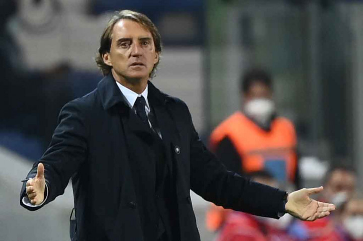 Mancini, 56, telah membawa Italia lolos ke Euro 2020, dan Gli Azzurri akan mengawali pertandingan di Roma pada 11 Juni, dan semifinal Nations League, dan juga tiga kemenangan dari tiga kualifikasi Piala Dunia 2022. Ia juga membawa Italia meraih 11 kemenangan beruntun pada 2019, memecahkan rekor yang sudah ada sejak 1930-an.
