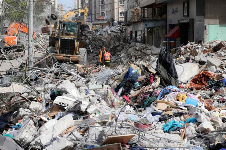Juru bicara kementerian Ashraf Qidra mengatakan serangan Israel mengancam upaya Kementerian Kesehatan dalam menghadapi pandemi covid.