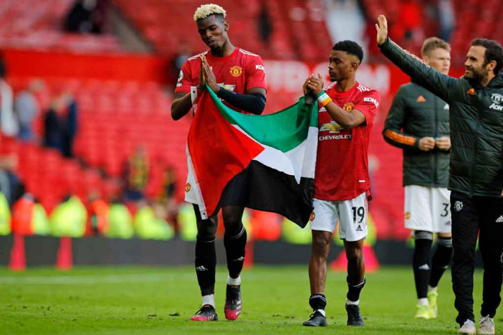 

Pemain internasional Prancis Pogba telah menunjukkan dukungannya untuk rakyat Palestina di media sosial, menulis minggu lalu: 'Dunia membutuhkan perdamaian dan cinta. Ini akan segera Idul Fitri. Mari kita semua saling mencintai #PrayForPalestine. 