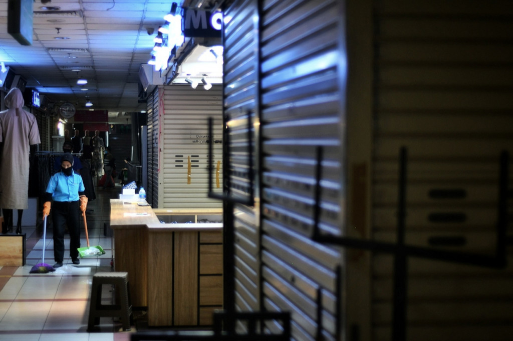 Suasana Pasar Tanah Abang, Jakarta, Rabu, 19 Mei 2021.
