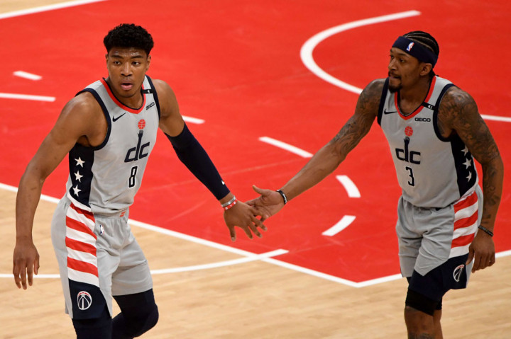 Pemain Washington Rui Hachimura mencetak 18 poin, Daniel Gafford menambah 15 poin serta 13 rebound, kemudian Raul Neto mendulang 14 poin dan Anthony Gill mengumpulkan 10 poin.