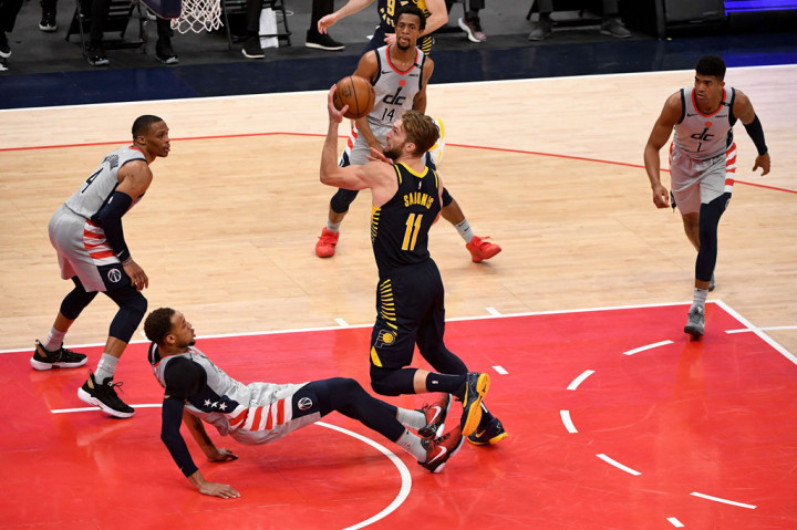 Sementara Malcolm Brogdon mencetak 24 poin dan Domantas Sabonis membukukan 19 poin, 11 rebound dan 10 assist untuk Indiana. Doug McDermott dan Kelan Martin masing-masing menyumbang 13 poin untuk Pacers, yang membuat 41 persen tembakan dari lapangan dan 15 dari 41 (36,6 persen) lemparan tiga angka. Caris LeVert masih absen karena protokol kesehatan dan keselamatan terkait covid-19.