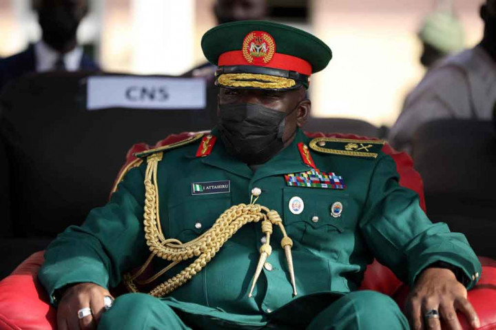 Attahiru meninggal ketika muncul berita bahwa pemimpin jihadis Boko Haram Nigeria, Abubakar Shekau, telah terluka parah setelah bentrokan dengan pejuang dari faksi sekutu ISIS.