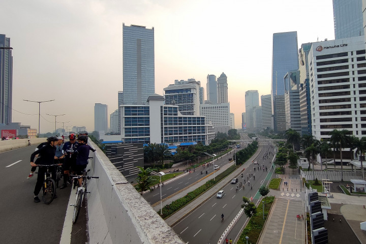 Kepala Dinas Perhubungan Provinsi DKI Jakarta Syafrin Liputo mengatakan penyediaan lintasan sepeda jenis road bike untuk memisahkan para pengendara sepeda berkecepatan tinggi tersebut dari lalu lintas kendaraan bermotor, agar pengendara mendapatkan jaminan keselamatan dan kemanan.