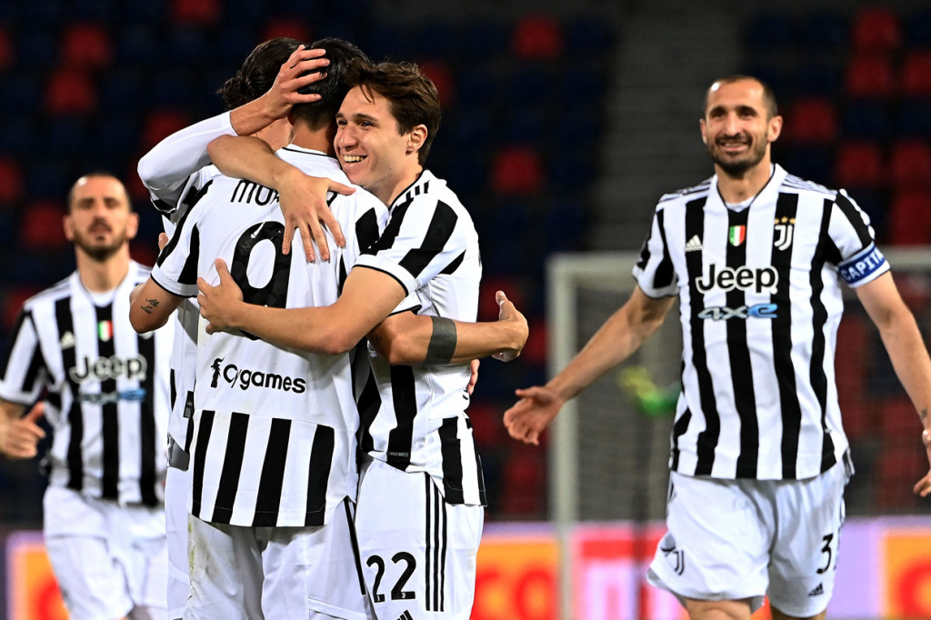Juventus berhasil merebut tiket Liga Champions di pekan terakhir Liga Italia usai mengalahkan Bologna 4-1. 