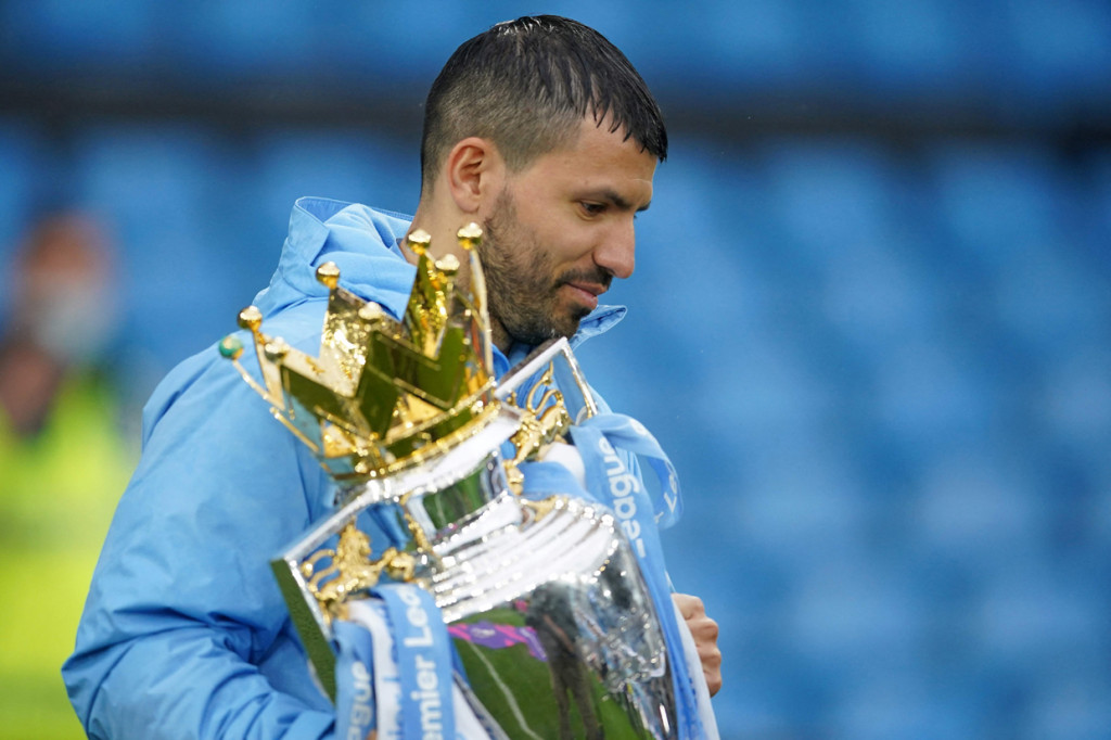 Laga ini pun tak lebih dari sekadar penutup musim, sekaligus perpisahan dengan Sergio Aguero, yang akan pergi di akhir musim.