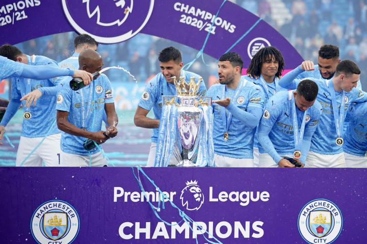 Manchester City merayakan gelar juara Liga Premier Inggris musim 2020/21.