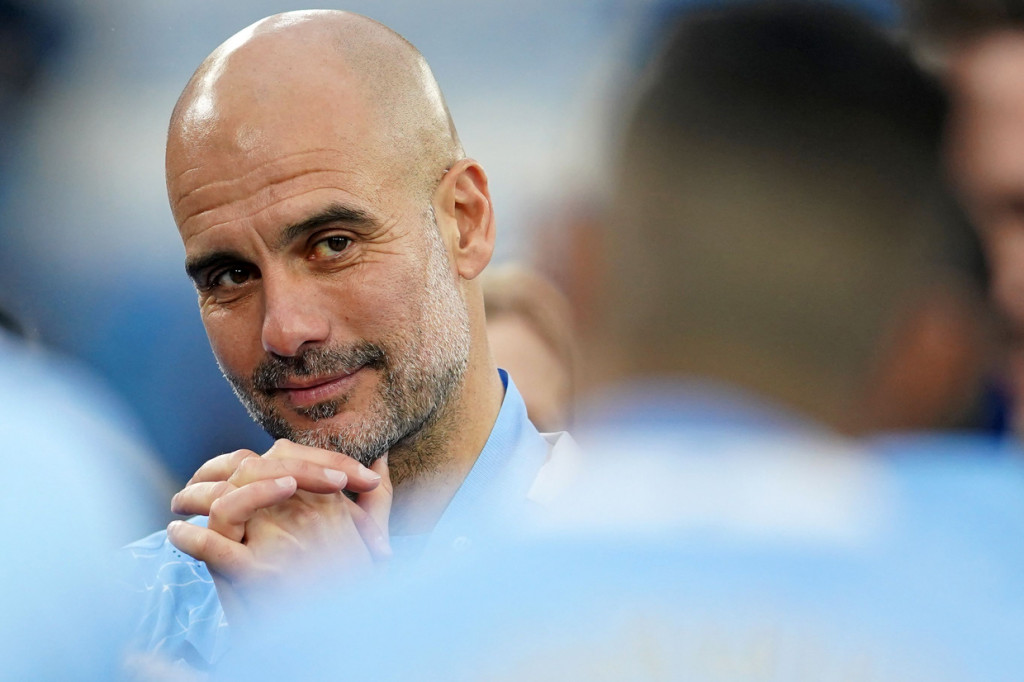 Usai laga, Pep Guardiola ditanya soal sosok Sergio Aguero, yang sudah lima musim membantunya di Manchester City. Eks pelatih Barcelona dan Bayern Munich itu sampai menitikkan air mata ketika membahas sang pemain.