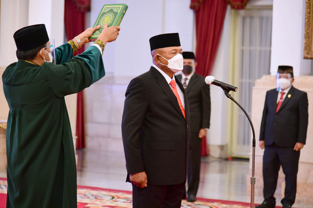Ganip Warsito selanjutnya akan menggantikan Kepala BNPB sebelumnya, Doni Monardo, yang akan memasuki masa pensiun dari dinas TNI pada 1 Juni 2021 mendatang.