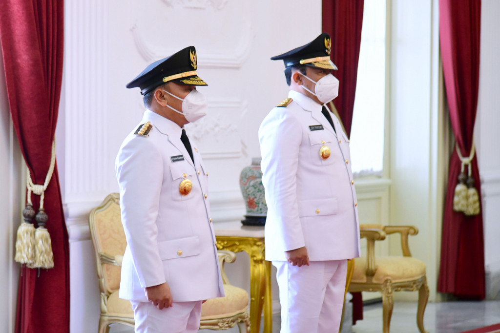 Sugianto dan Edy merupakan pasangan Gubernur-Wakil Gubernur Kalimantan Tengah terpilih pada Pilkada 2020.