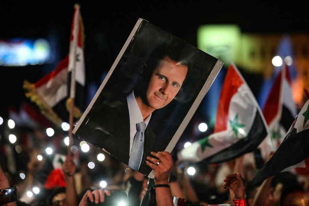 Bashar al-Assad terpilih kembali sebagai Presiden Suriah dengan mengantungii 95,1 persen suara. Hal itu dikatakan juru bicara parlemen Kamis, 27 Mei 2021, menyusul pemilihan yang dikritik oleh oposisi dan negara-negara Barat.