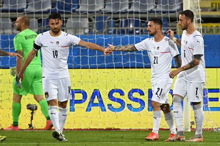 Matteo Politano mengubah kedudukan 3-0 empat menit setelah babak kedua berjalan. Dan striker Torino Andrea Belotti memperbesar keunggulan menjadi 4-0 pada menit ke-67, sebelum Matteo Pessina menjaringkan gol kelima Italia lima menit kemudian.
