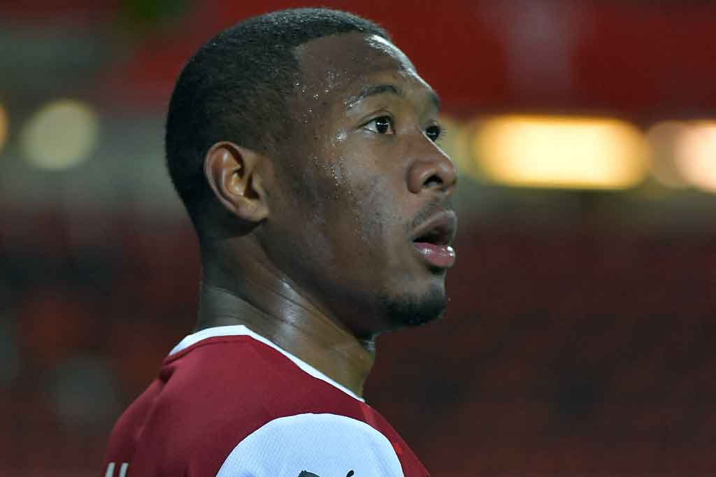  Pemain serba bisa asal Austria, David Alaba telah resmi menandatangani kontrak dengan Real Madrid setelah bergabung sebagai pemain bebas transfer dari Bayern Muenchen. Alaba bergabung dengan Madrid setelah lebih dari satu dekade membela raksasa Bundesliga tersebut.