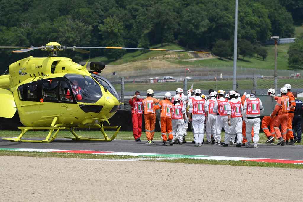 Setengah jam setelah kejadian, Dupasquier masih berada di sirkuit untuk menjalani perawatan oleh petugas medis sebelum diterbangkan dengan helikopter menuju rumah sakit.