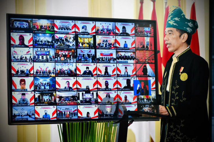 Selain itu, hadir pula para menteri Kabinet Indonesia Maju, Ketua BPIP dan jajaran BPIP serta para duta besar negara sahabat yang juga hadir secara daring.
