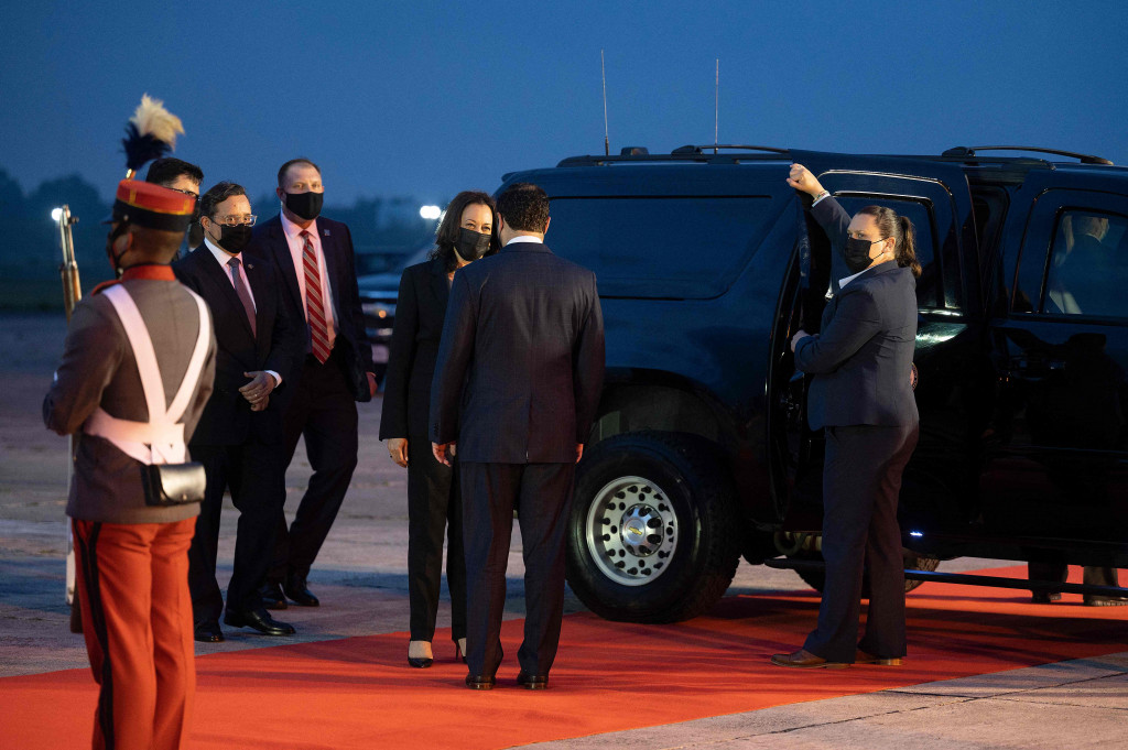 Menurut keterangan seorang pejabat senior Gedung Putih, pemerintahan AS di bawah Joe Biden akan mengumumkan langkah-langkah baru dalam memerangi penyelundupan dan perdagangan orang di Guatemala. Kunjungan Harris diyakini sebagai bagian dari langkah tersebut.