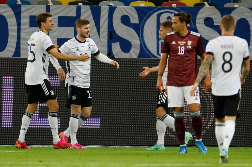 Timo Werner yang menggantikan Havertz di babak kedua, melepaskan tembakan di antara kedua kaki Ozol untuk membawa Jerman unggul 6-0 saat pertandingan berjalan 50 menit.