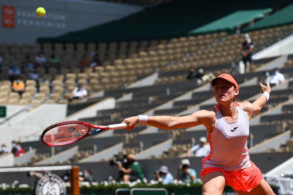 Dia selanjutnya akan menghadapi unggulan ke-21 Kazakh Elena Rybakina atau unggulan ke-31 Anastasia Pavlyuchenkova dari Rusia untuk memperebutkan satu tempat di final Sabtu, 12, Juni 2021.