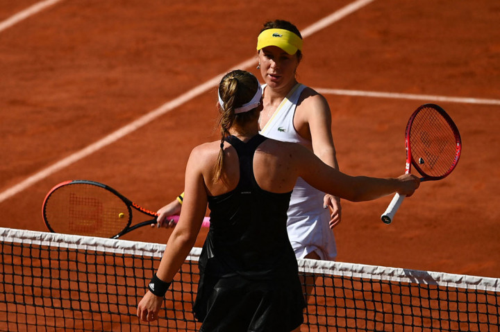 Pavlyuchenkova, peringkat 32 dunia, menang 6-7 (2/7), 6-2, 9-7 dan akan menghadapi peringkat 85 Tamara Zidansek dari Slovenia untuk memperebutkan satu tempat di final.