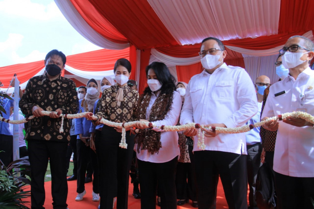 Ramah anak dan sangat peduli dengan pemberdayaan perempuan, kalimat inilah yang dilontarkan Menteri Pemberdayaan Perempuan dan Perlindungan Anak (PPPA) Republik Indonesia Bintang Puspayoga saat bertandang ke Kabupaten Musi Banyuasin, Rabu, 9 Juni 2021.