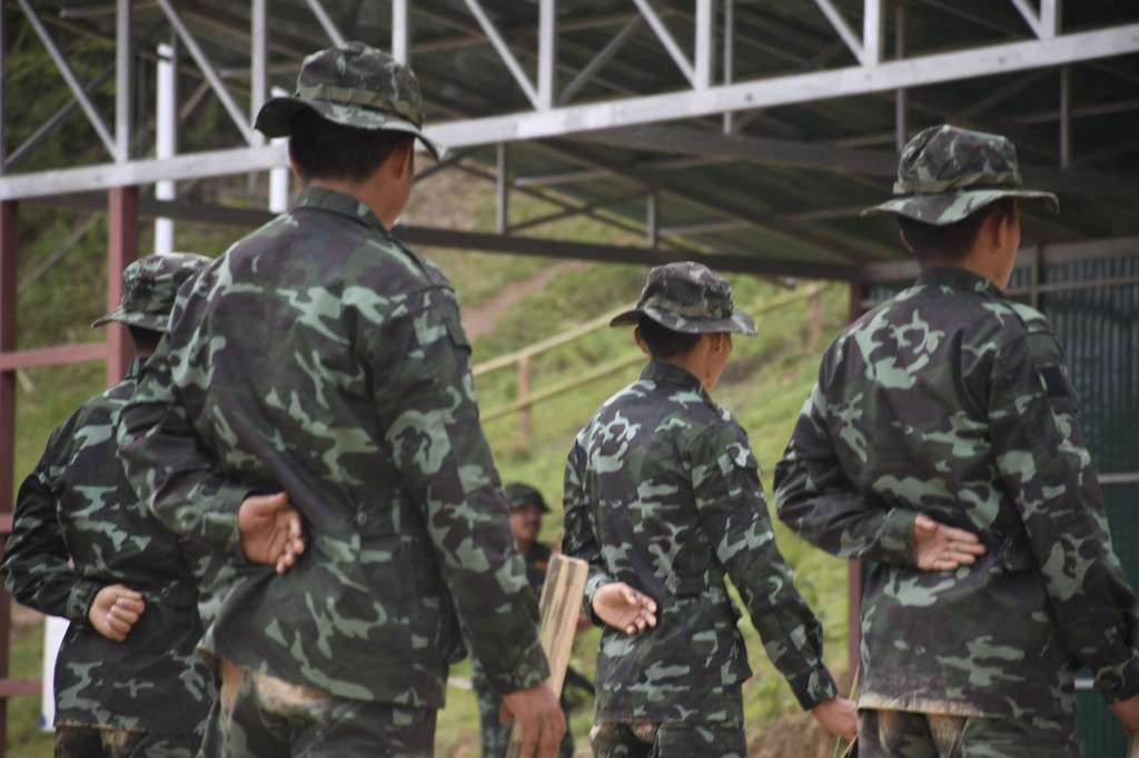 Aktivitas pelatihan militer yang dilakukan oleh kelompok pemberontak Partai Progresif Nasional Karenni (KNPP) di Negara Bagian Kayah, Myanmar.