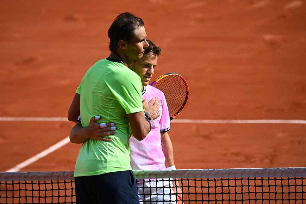 Di babak empat besar, Nadal akan bertemu dengan unggulan teratas Novak Djokovic setelah petenis Serbia itu mengalahkan unggulan ke-9 Matteo Berrettini dengan skor 6-3, 6-2, 6-7 (5/7), 7-5.