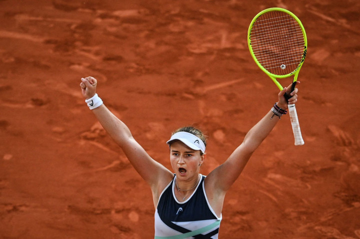 Krejcikova akan menghadapi unggulan ke-31 Anastasia Pavlyuchenkova di partai puncak Grand Slam permukaan tanah liat Prancis Terbuka 2021.