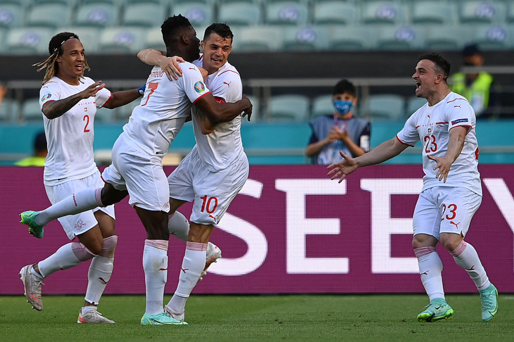 Tak ada gol tercipta di babak pertama. Swiss membuka keunggulan di menit ke-49 berkat gol Breel Embolo.