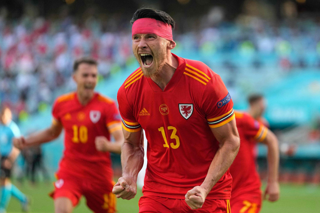 Wales membalas via gol Kieffer Moore di menit ke-73.