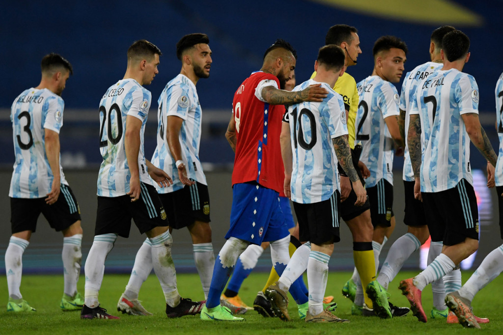 Chile di bawahnya dengan angka serupa.