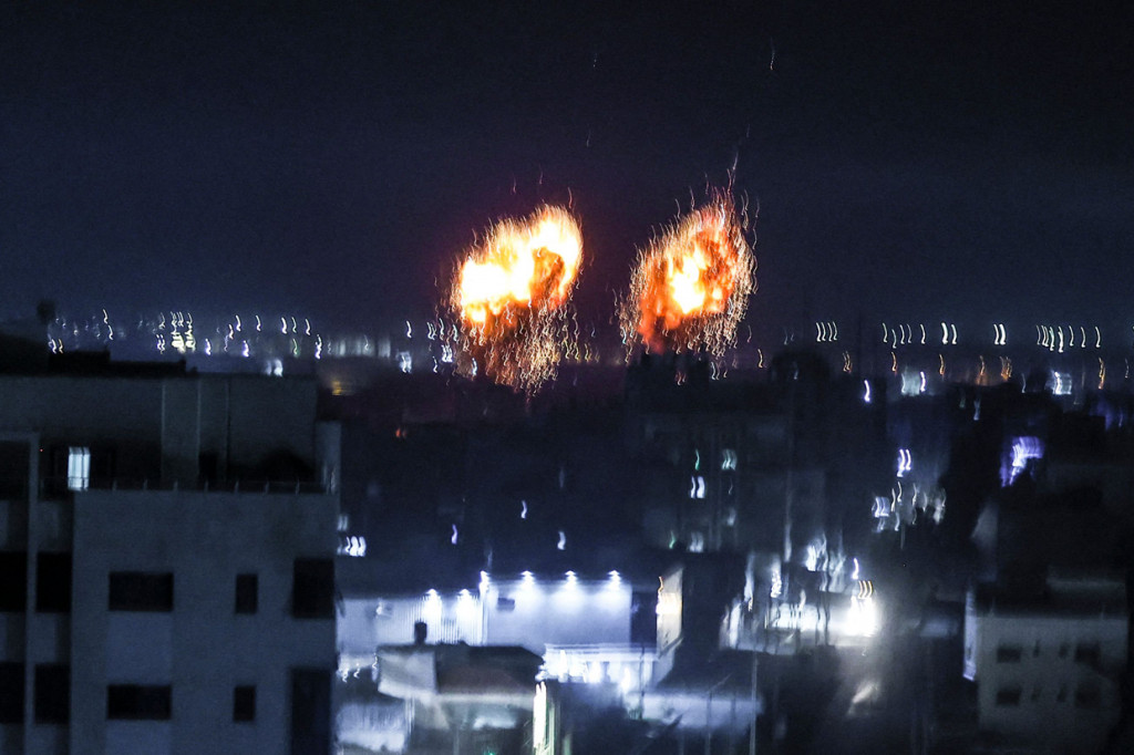 Serangan udara ini menandai bentrokan terbaru antara Israel dan milisi di Gaza sejak gencatan senjata pada 21 Mei lalu.