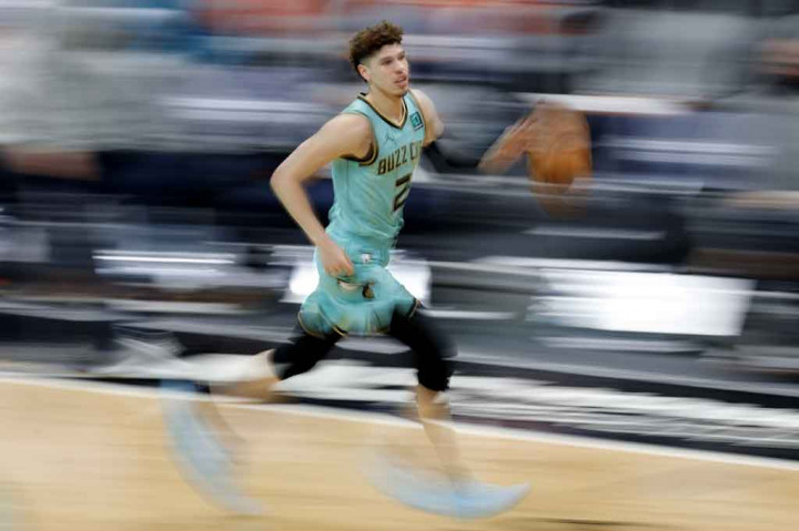 Ia pulih dari cedera tersebut pada akhir Maret. Absen selama 21 pertandingan nampaknya telah mendorong Ball untuk bermain lebih maksimal. Ia kemudian mengemas rata-rata 15,0 poin, 6,0 assist dan 5,7 rebound per gim dalam 11 pertandingan terakhir Hornets, saat mereka finis ke-10 di klasemen Wilayah Timur dan lolos ke babak play-in.