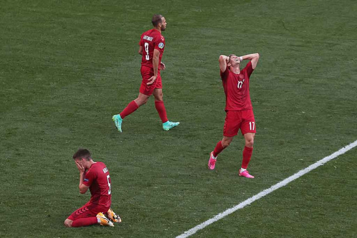 Satu menit setelah waktu normal, Martin Braithwaite yang melewati hadangan Jan Vertonghen melepaskan tendangan yang melebar dari jangkauan Courtois setelah membentur kaki Denayer.