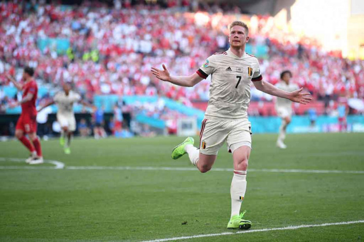 Pada menit ke-70 Belgia berhasil membalikkan keadaan lewat de Bruyne setelah menuntaskan operan Hazard dari jarak 20 meter untuk menaklukkan Kasper Schmeichel.