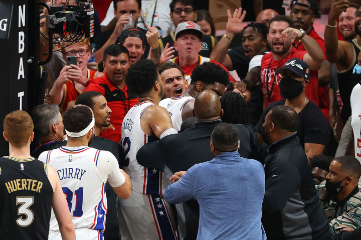 Philadelphia 76ers meraih kemenangan 104-99 atas tuan rumah Atlanta Hawks pada gim keenam semifinal Wilayah Timur, Sabtu, 19 Juni 2021 pagi WIB.