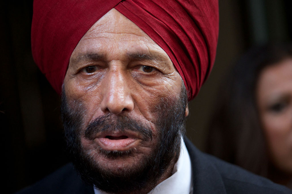 Pelopor atletik India Milkha Singh, pria yang dijuluki 'The Flying Sikh' karena prestasinya di Olimpiade dan Asian Games, meninggal Jumat, 18 Juni 2021 pada usia 91 tahun setelah tertular covid-19. Milkha Singh kehilangan istrinya Nirmal Kaur karena virus korona awal minggu ini.