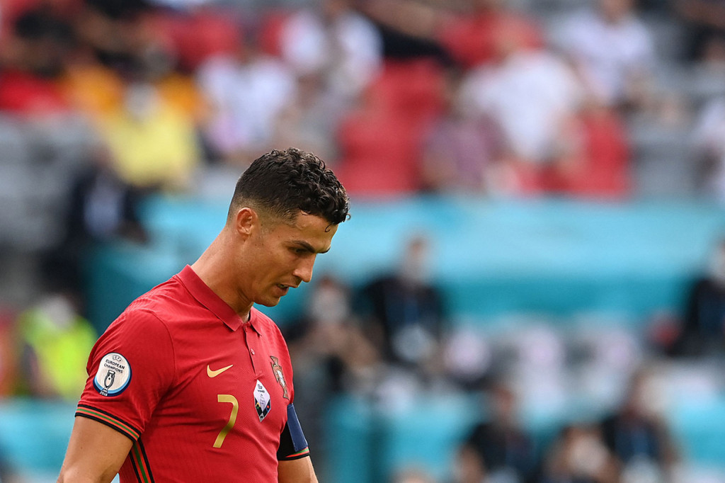 Kekalahan ini tentu sangat menyakitkan untuk Portugal selaku juara Euro 2016.