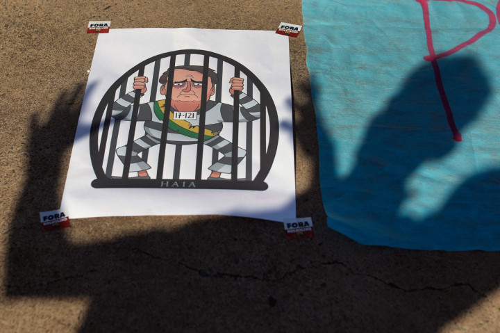 Demonstrasi serupa berlangsung di 22 negara bagian lainnya di seluruh Brasil.