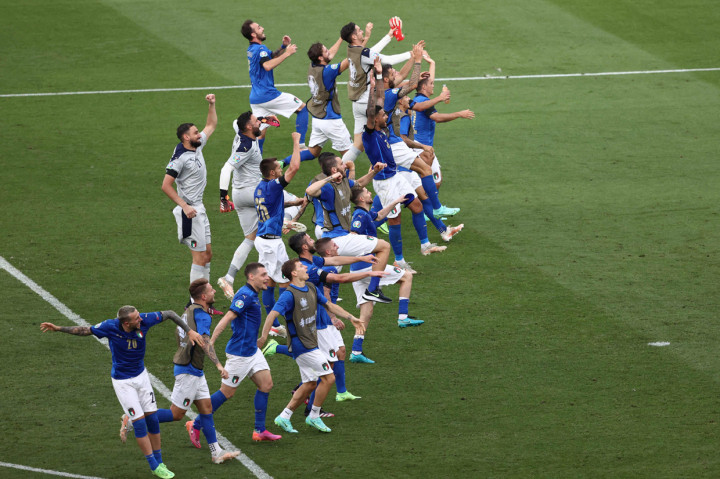 Kemenangan atas Wales memperpanjang catatan tak terkalahkan Italia.