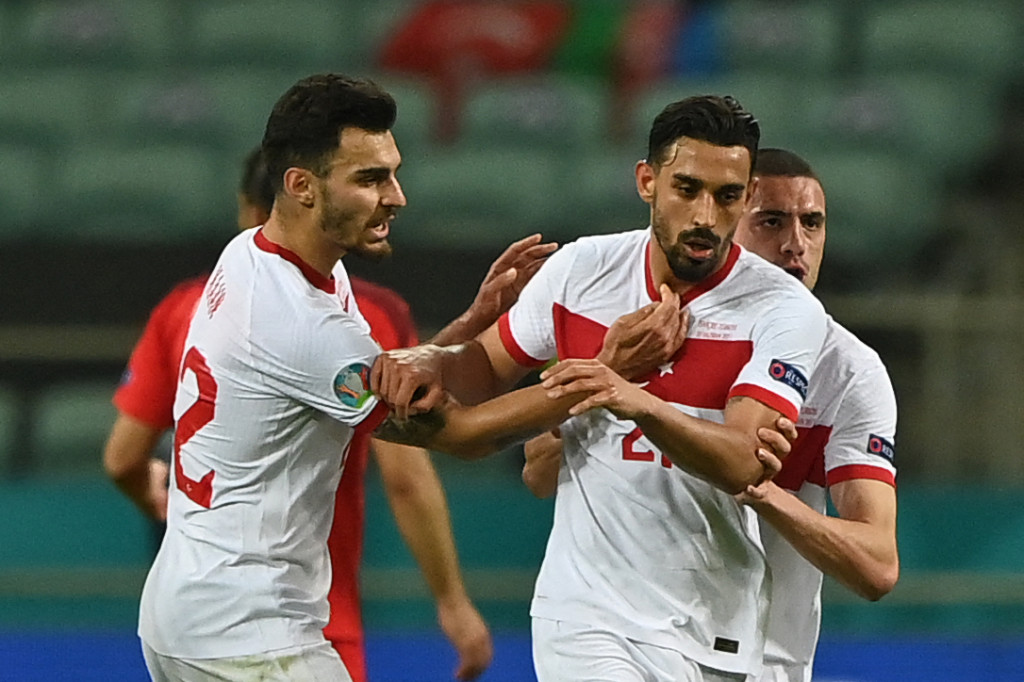 Turki sempat menghidupkan peluang lewat gol Irfan Kahveci di menit ke-62. 