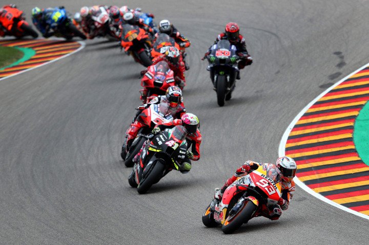 Setelah dibebat cedera selama semusim, ia mengaku kesulitan untuk bangkit. Ia bahkan tiga kali tak bisa menyelesaikan balapan di 3 seri, di Prancis, Italia, dan Catalunya.