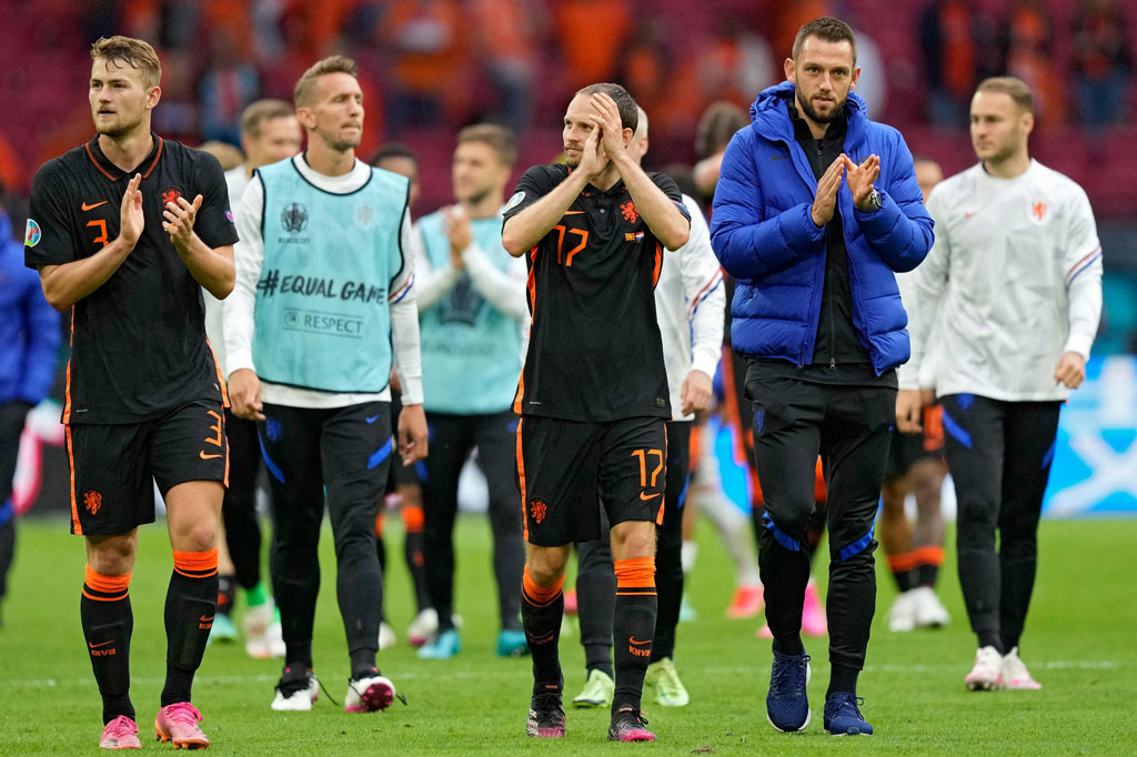 Tidak ada tambahan gol lagi hingga laga usai. Belanda melaju ke babak 16 besar Euro 2020 dengan poin sempurna sembilan dari tiga laga. Sementara Makedonia Utara terdepak dengan nol poin.