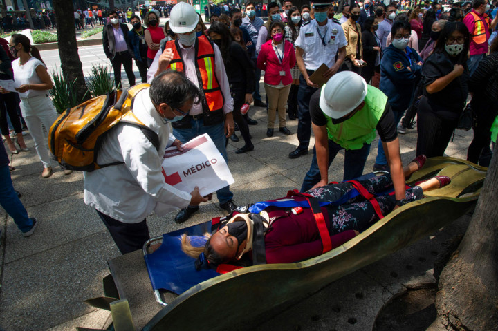 Dilansir AFP, Selasa, 22 Juni 2021, dimulainya kembali simulasi situasi darurat semacam ini menyusul penurunan jumlah kasus infeksi dan kematian akibat Covid-19 di Meksiko, yang sebelumnya menjadi salah satu negara yang dilanda Covid-19 terparah di dunia.