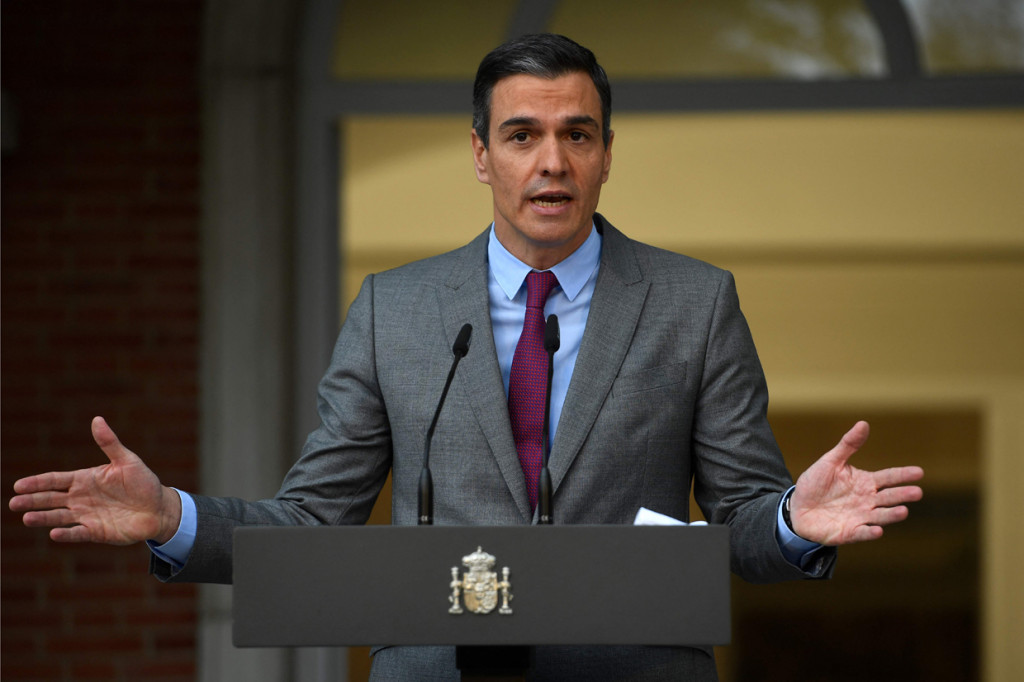 “Pemerintah telah mengambil keputusan ini karena merupakan keputusan yang terbaik bagi Catalonia dan keputusan yang terbaik bagi Spanyol,” ujar Sanchez dalam sebuah penampilan singkat yang disiarkan televisi nasional.
